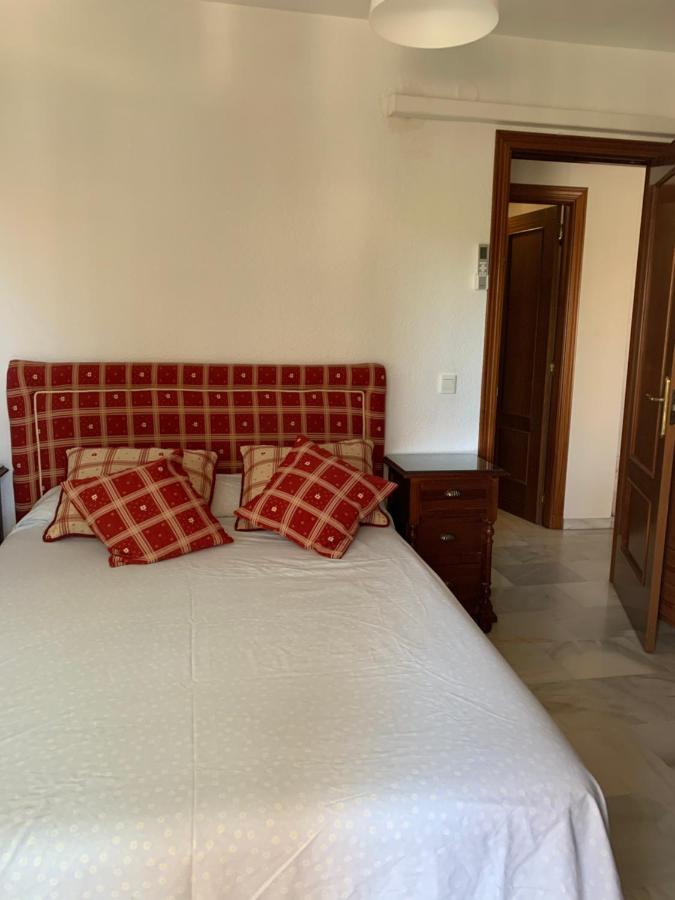 Carihuela A 300 Metros Playa Torremolinos